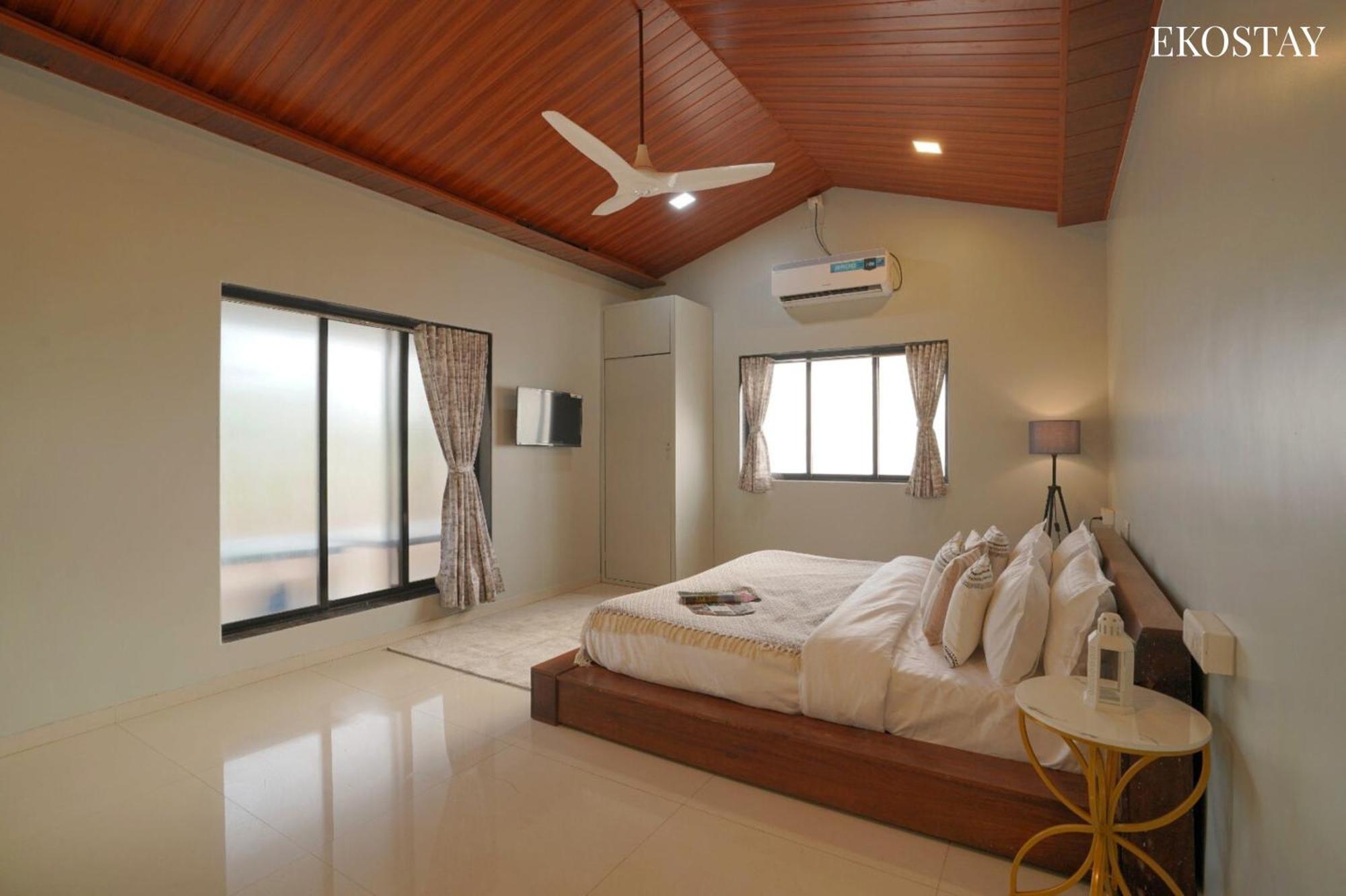 Ekostay Gold Palm Estate I Cricket Turf I Rain Dance I 2 Acre Property Karjat Luaran gambar
