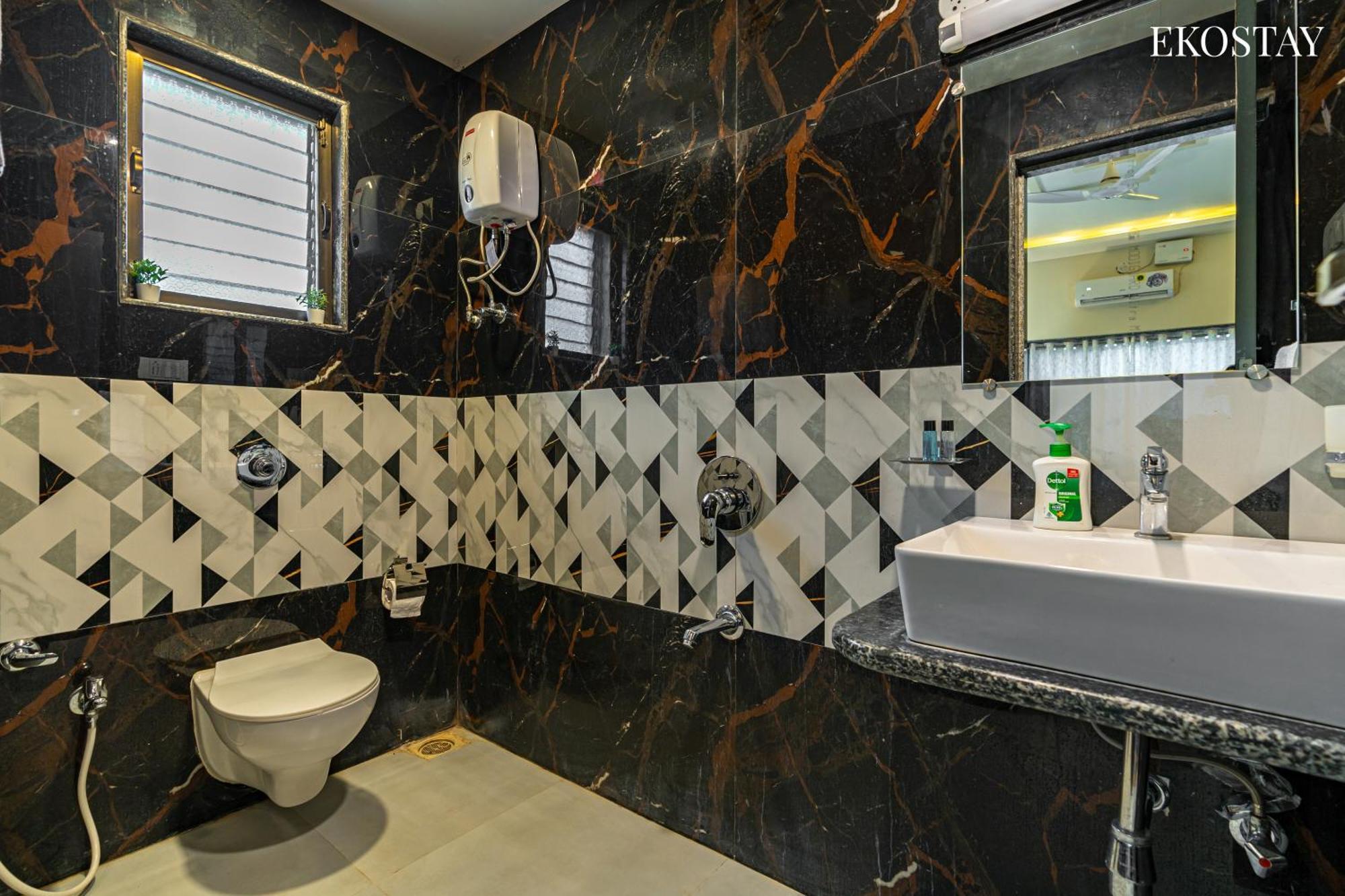 Ekostay Gold Palm Estate I Cricket Turf I Rain Dance I 2 Acre Property Karjat Luaran gambar