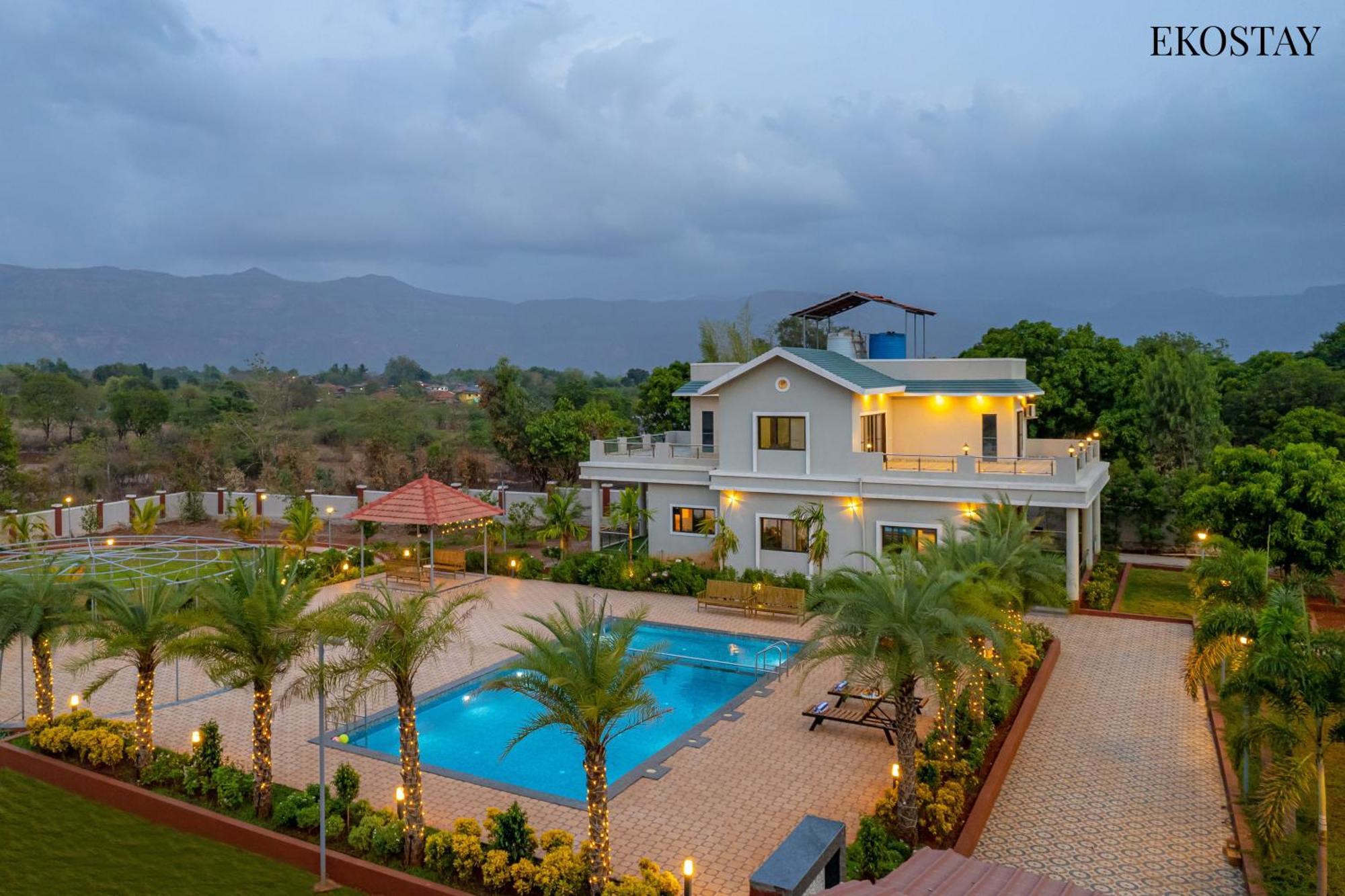 Ekostay Gold Palm Estate I Cricket Turf I Rain Dance I 2 Acre Property Karjat Luaran gambar