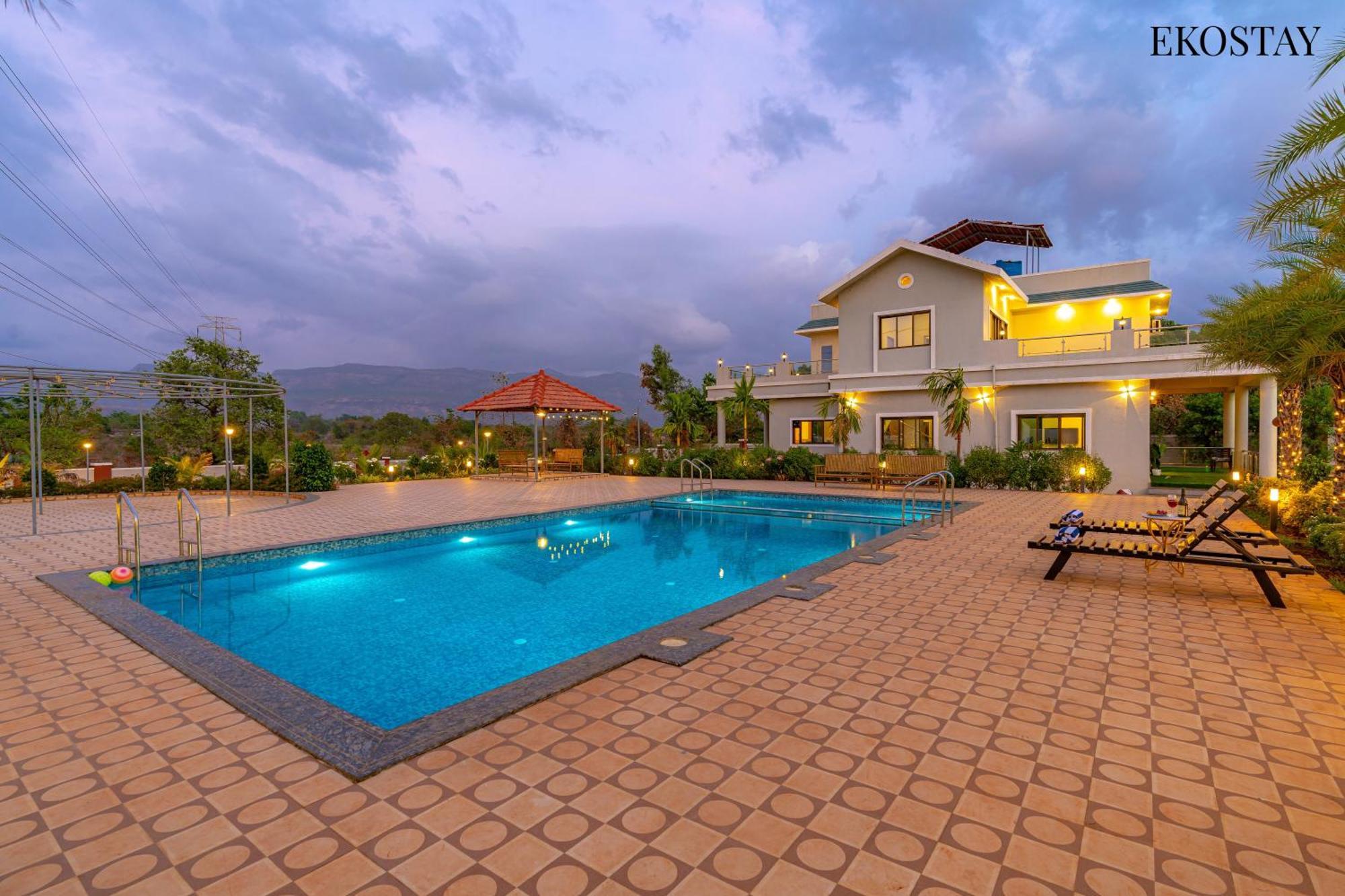 Ekostay Gold Palm Estate I Cricket Turf I Rain Dance I 2 Acre Property Karjat Luaran gambar